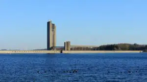 Panorama époustouflant des lacs de la Plate Taille, de l'Eau d'Heure et de Falemprise