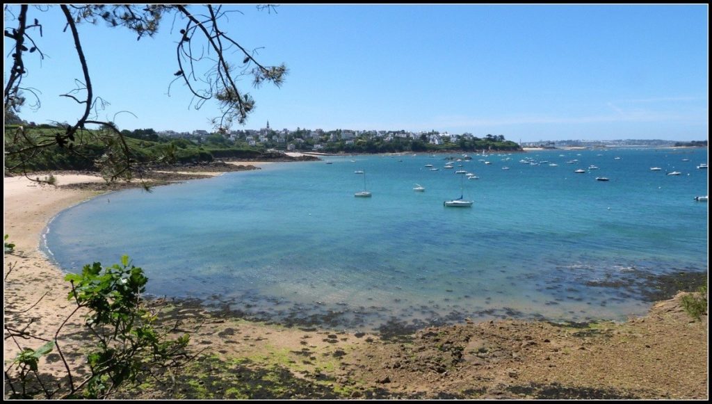 La plage de Carantec à Finistère