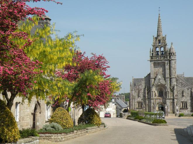 Excursion à Guerlesquin Finistère