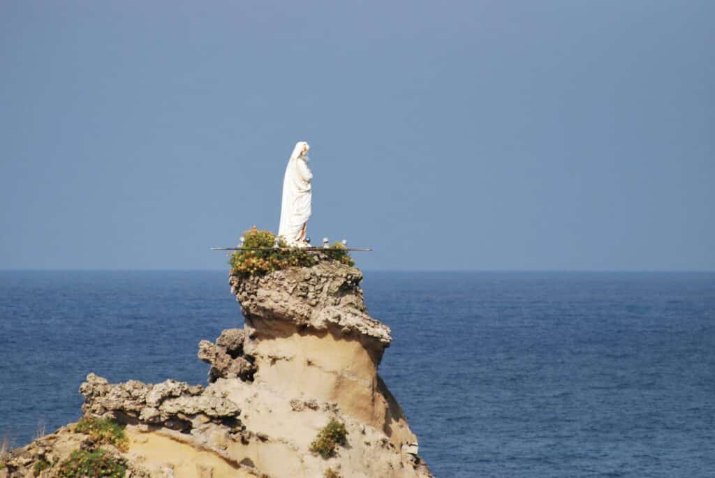 Visite du Rocher de la Vierge