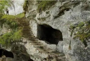 la Roque Saint Christophe à Perigord