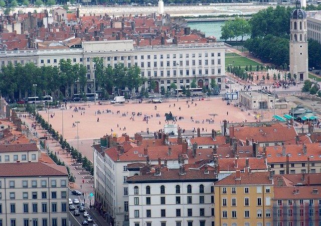 Place Bellecour, un lieu incountournable de Lyon