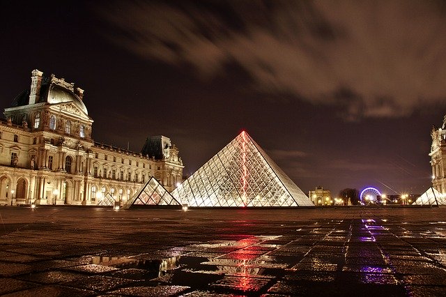 Musée de louvre à Paris