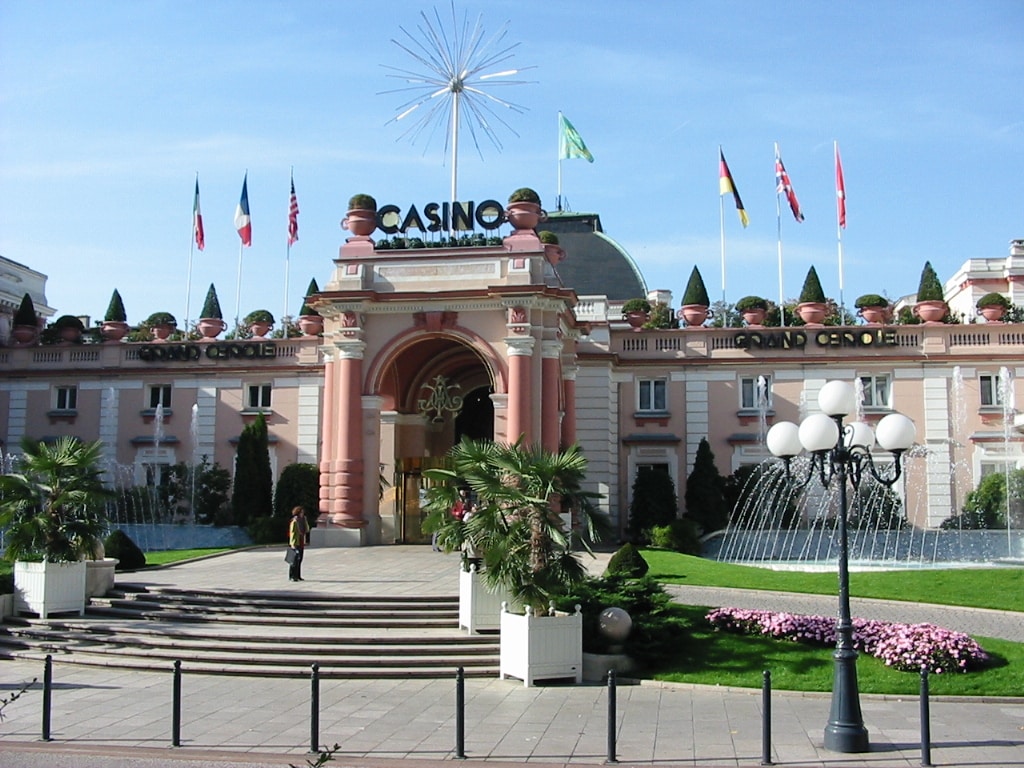 aix les bains tourist