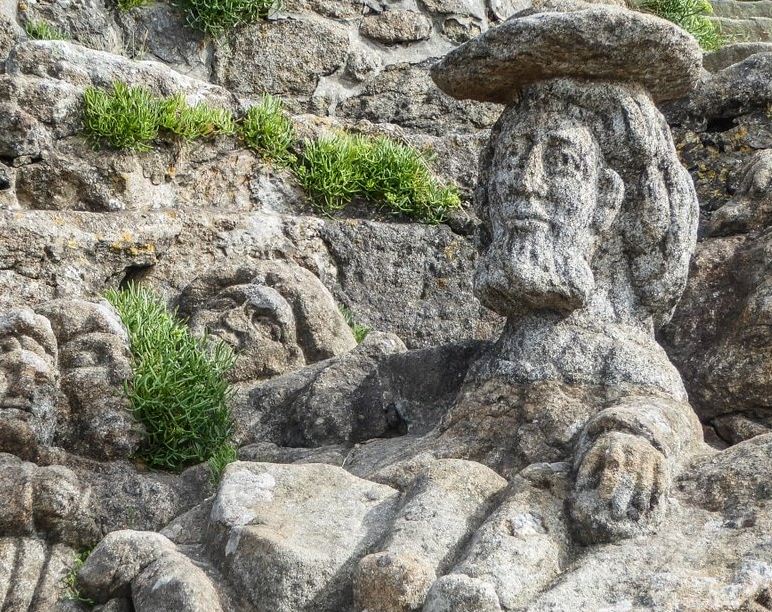 Rochers sculptés en Bretagne: ce que vous devez savoir (en 2020)