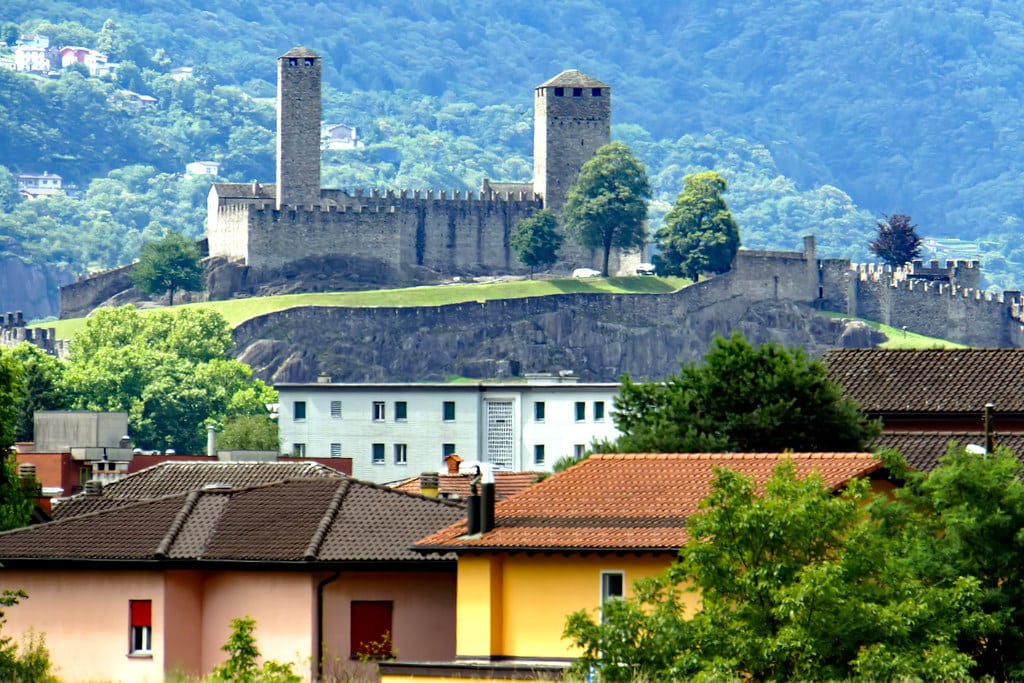 chateaux de Suisse