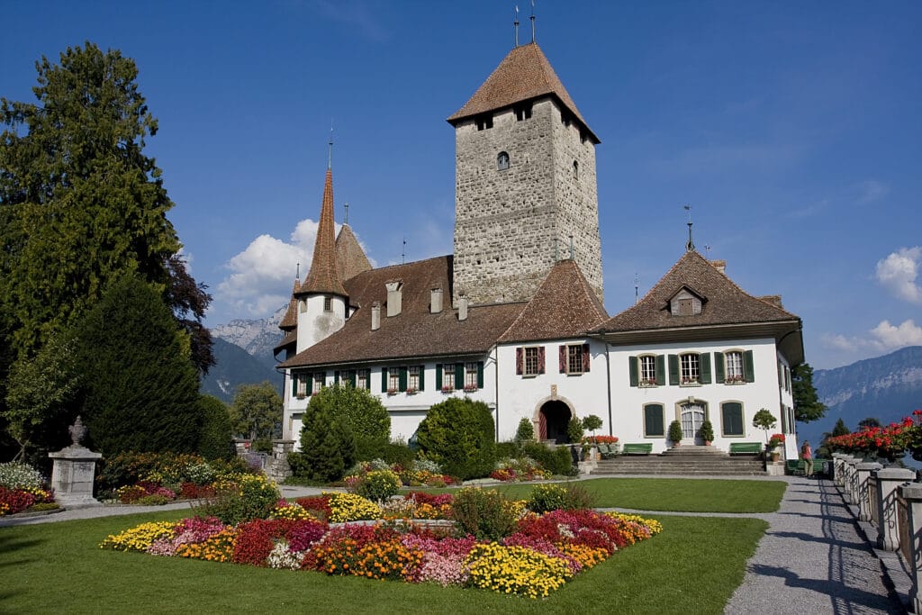 chateaux de suisse