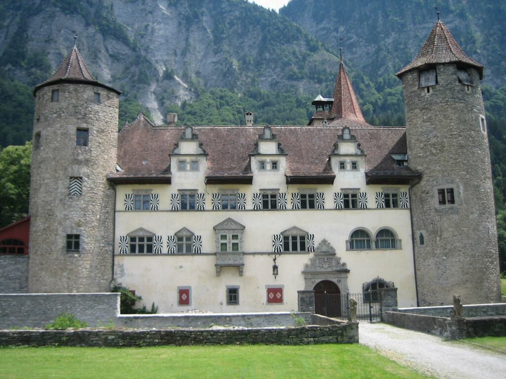 châteaux de Suisse