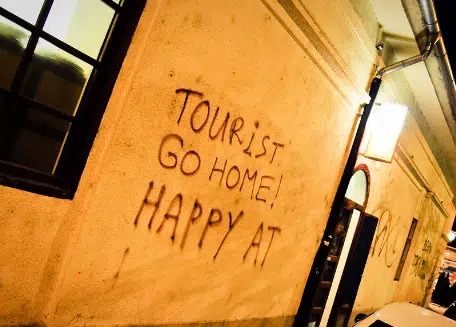 Qu'est-ce que le Surtourisme