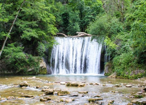 Les 7 plus belles cascades autour de Montélimar dans la Drôme