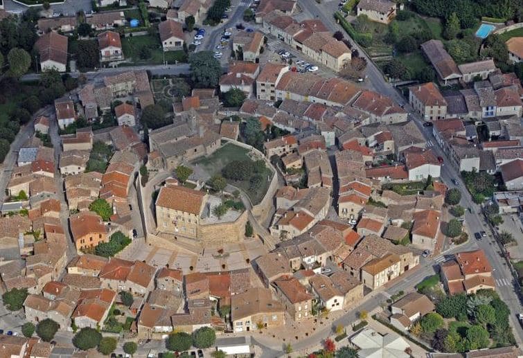Les villages perchés près de Montélimar en Drôme provençale