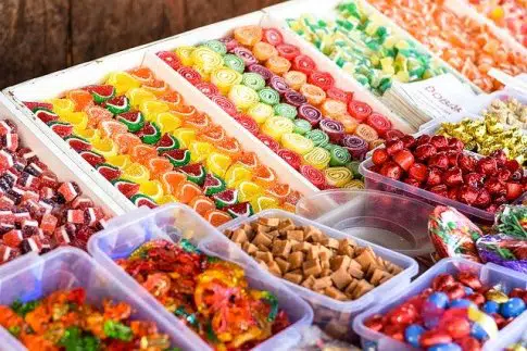 Pour l’amour des bonbons de notre enfance (Coco Boer en vedette)