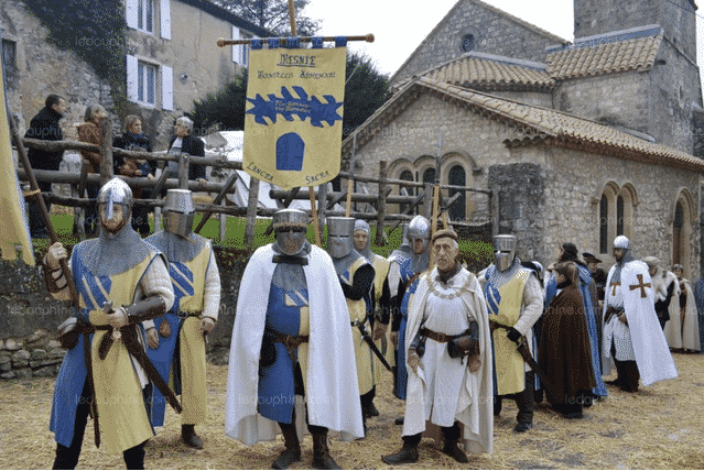 chateauneuf du Rhône : un village remarquable près de Montélimar