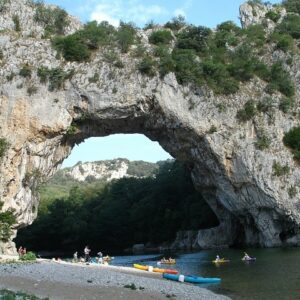 Quels sont les meilleurs endroits pour faire du canoë ou du kayak en drome et Ardèche ?