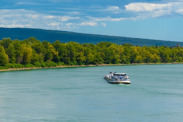 Quels spots de  tourisme fluvial à Montélimar et dans les environs ?